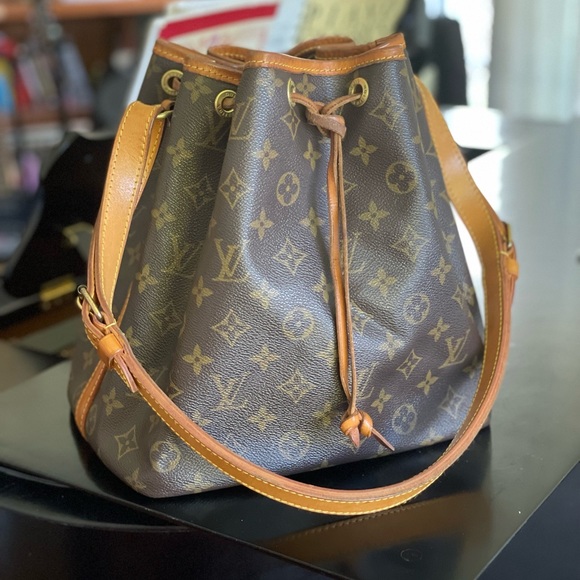 💕Louis Vuitton Petit Noe - Picture 1 of 16